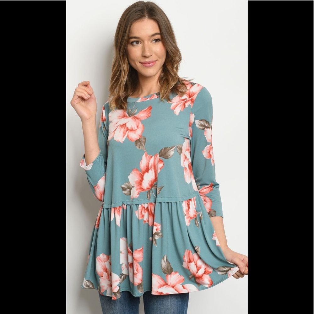 2 for $40❤️sage floral top - Picture 2 of 4